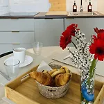 Le Palmae, Cocon Chic & Vegetal Au Coeur De Hyères
